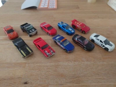 Lote de 10 autos fundidos a presión Hot Wheels Plymouth Mercury Ford Dodge Foto 1 de 4