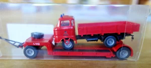 H0 1:87 SES 14105550 IFA W50 LKW mit Tiefladeanhänger DDR Feuerwehr Berlin NEU - Bild 1 von 2