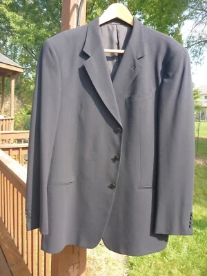 Abrigo deportivo Armani negro 46L usado en excelente estado Foto 1 de 4