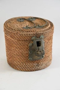 P89E75- Teekorb mit Messing Montierung wohl China - Bild 1 von 12