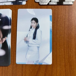 IROHA ILLIT Trading Photocard 2025 Concert 'Glitter Day Encore' Official - Bild 1 von 2