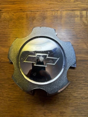 Tapa central Chevrolet Camaro (1970-1981), Chevelle (1971-1972) y Nova (1971-1979) Foto 1 de 4