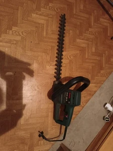 Heckenschere Bosch Modell AHS 55-26 Netzbetrieb 55 cm Schwertlänge gut erhalten - Bild 1 von 1