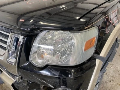 Driver Left Headlight Clear Background Fits 06-10 EXPLORER 1744374 - Image 1 of 4