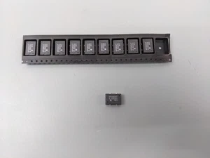 (5) Fox 4 MHz Oszillatoren, SMD, KF90AT-4.00000 - Bild 1 von 2