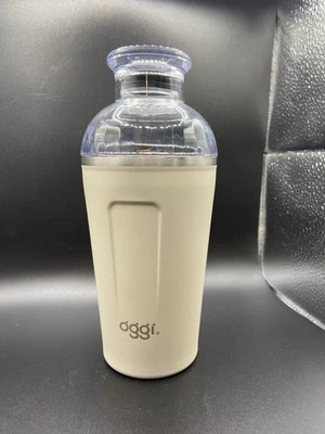 Coctelera aislada OGGI Groove - 17 oz doble pared mancha aislada al vacío Foto 1 de 3