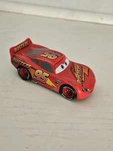 DISNEY PIXAR CARS LIGHTNING MCQUEEN #95 RED 1:55 3" PISTON CUP RACE CAR LOOSE - Picture 1 of 7