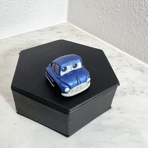 Disney Doorables Doc Hudson Cars Serie 9 - Foto 1 di 4