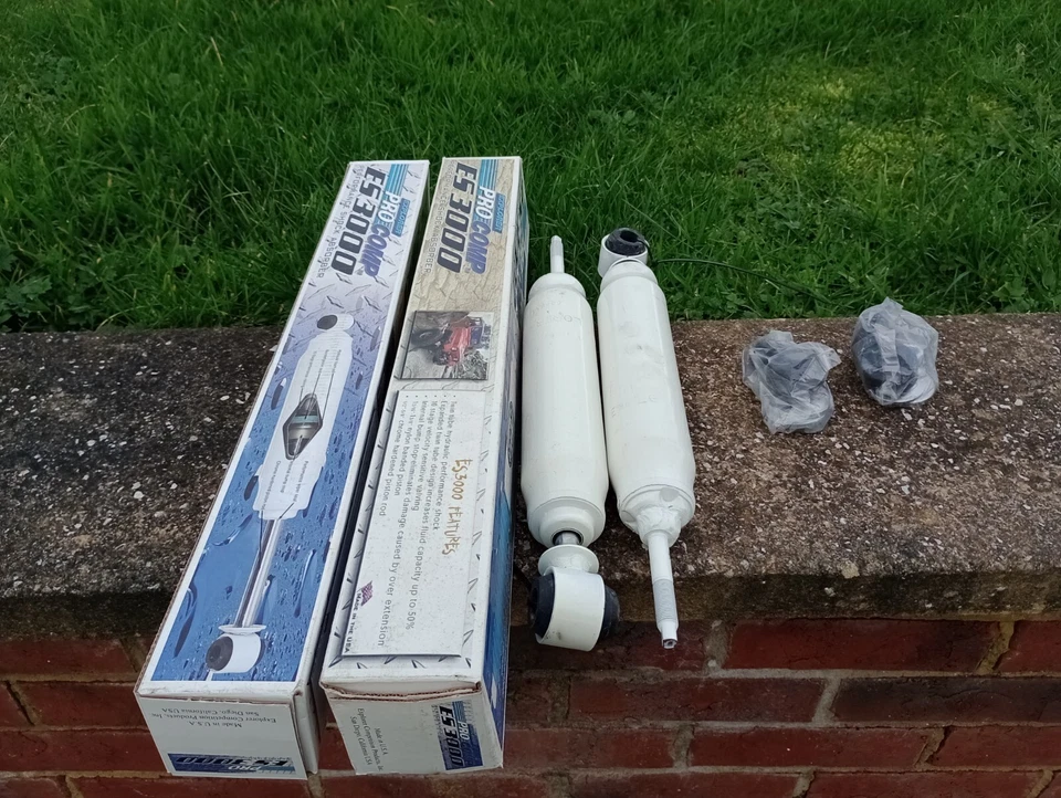 Pro Comp Shocks Rear Shock Absorber - RTC4442BMPC3000 - Pr0Comp ES-3000 Brandnew - Image 1 of 1