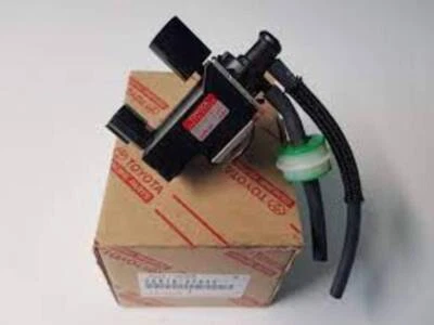 TOYOTA Genuine OEM PICNIC PREVIA 1CDFTV TURBO BOOST PRESSURE SENSOR VACUUM VALVE - Image 1 of 3