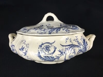 Rare petite soupière ancienne porcelaine de GIEN fin XIXeme - Photo 1/4