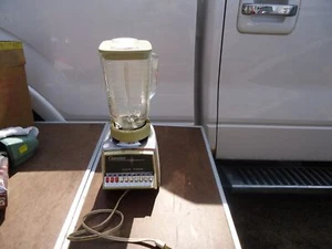 Vintage Oster "Osterizer" Cycle Blend 10 Speed Blender Olive Green & Chrome - Picture 1 of 7