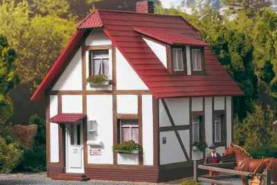 PIKO ~ G Scale ~ New 2025 ~ Kings Half Timber House ~ Building Kit ~ 62050 - Image 1 of 2