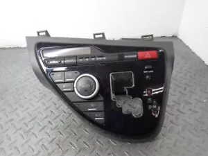 Toyota Isis ANM10W ANM15 A/C Heater Audio Panel Switch - Picture 1 of 2