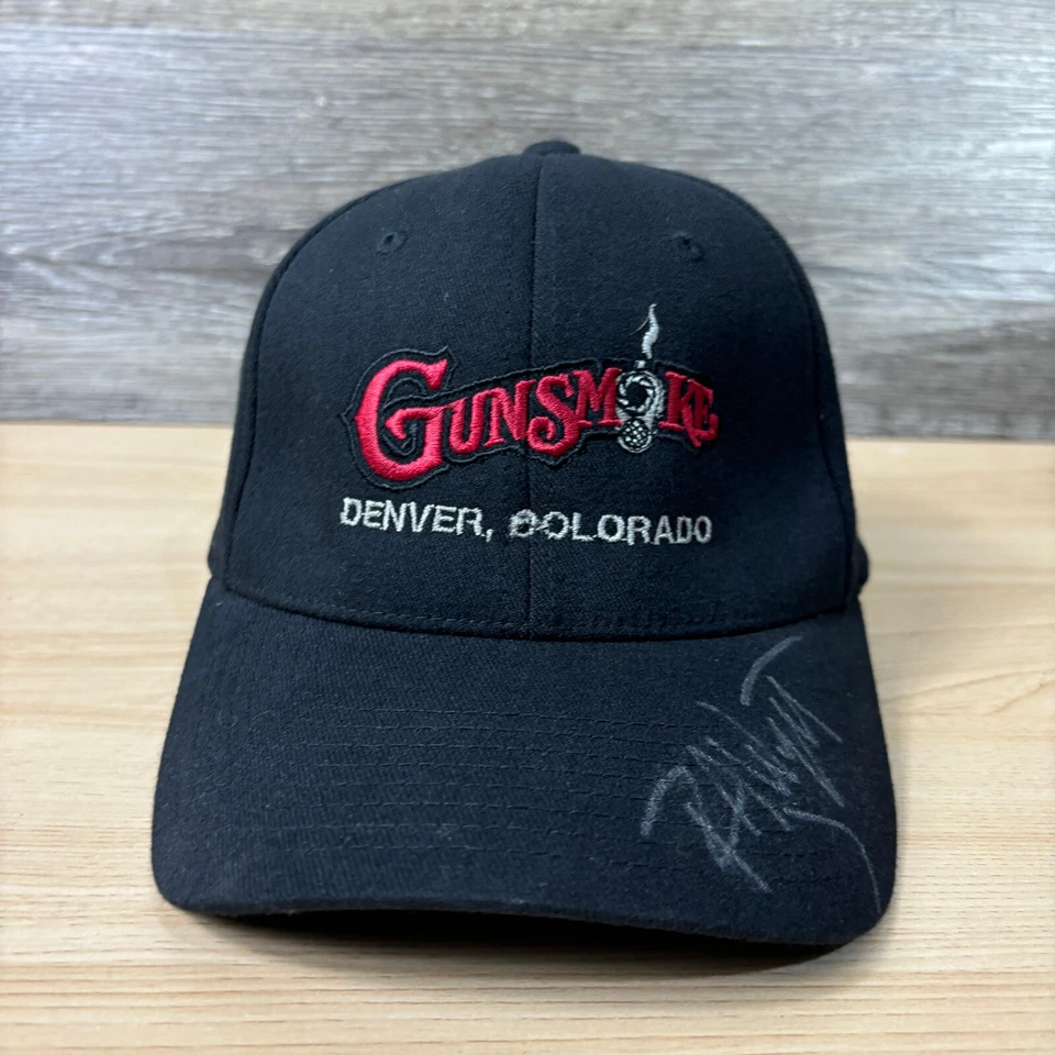 Gorra Gunsmoke ajustada S/M negra Flexfit Denver Colorado para hombre Foto 1 de 4