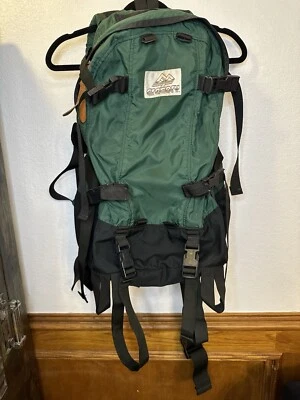 Mochila Antigua Gregory Etiqueta Verde Y Marrón Años 80 Hecha en Estados Unidos Equipo de Senderismo para Hombres Foto 1 de 4