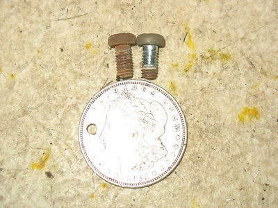 81 SUZUKI GS1000 GS 1000 REGULADOR DE VOLTAJE RECTIFICADOR TORNILLOS DE MONTAJE Foto 1 de 2