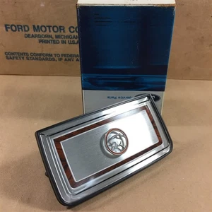 NOS 80 81 82 MERCURY COUGAR OEM E0WY-3649-A CENTER HORN BUTTON W/ WOODGRAIN - Picture 1 of 7