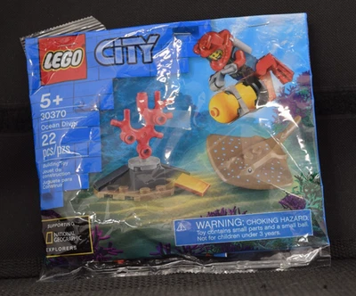 NEW LEGO City Deep Sea Explorers Diver Polybag Set (30370) New - Image 1 of 3