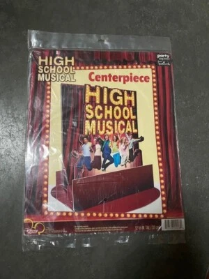 Centro de mesa de fiesta de cumpleaños musical de secundaria Foto 1 de 2