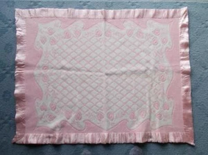 Vintage Pink & White Baby Blanket Satin Trim 45x34 Hearts Leaves Lattice 1940s - Picture 1 of 4