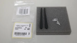 AUTÉNTICO Oakley NEGRO Juego de calcetines y almohadillas para la nariz se adapta a WIRETAP OO4071 repuesto - Imagen 1 de 4