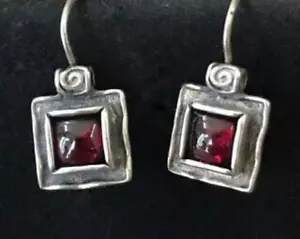 SILPADA RAROS Pendientes Cuadrados GRANATE de Plata Esterlina 925 W1052 Bloqueo Oxidado - Imagen 1 de 12
