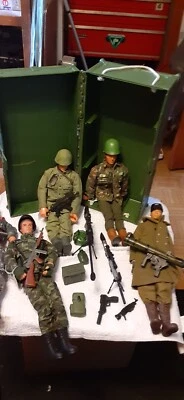 5 -Gi Joe 12" Action Figures Lot with Green Foot Locker | 1990s-2000s | Vintage - Image 1 of 4