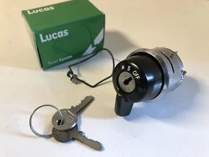 Ignition Switch For Land Rover Series 2 2a Lucas PRS3 Headlight barrel + 2 Keys - Picture 1 of 8