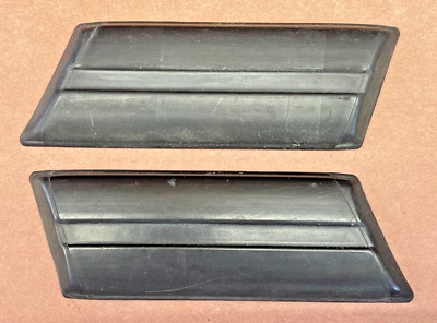 86 Mazda RX7 Trasero Exterior Lado Izquierdo Derecho Tira Negra S4 86-91 Foto 1 de 4