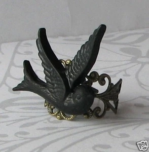 Schwarze Taube Ring bronziert filigran fliegender Vogel Frieden Freiheit Taube Goth Spatz - Bild 1 von 1