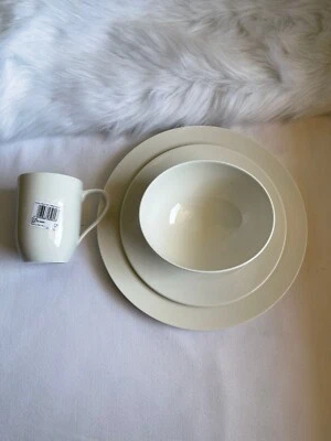 Ajuste de 4 piezas de porcelana Villeroy & Boch For Me, servicio para uno. Foto 1 de 4