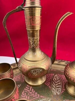 JUEGO DE OLLA VINTAGE LATÓN INDIO DECORATIVO MOGOL COLECCIONABLE GENUINO Foto 1 de 4