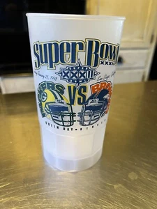 Super Bowl XXXII 1998 Plastikbecher/Becher mit Griff Sammlerstück Broncos Packers - Bild 1 von 6