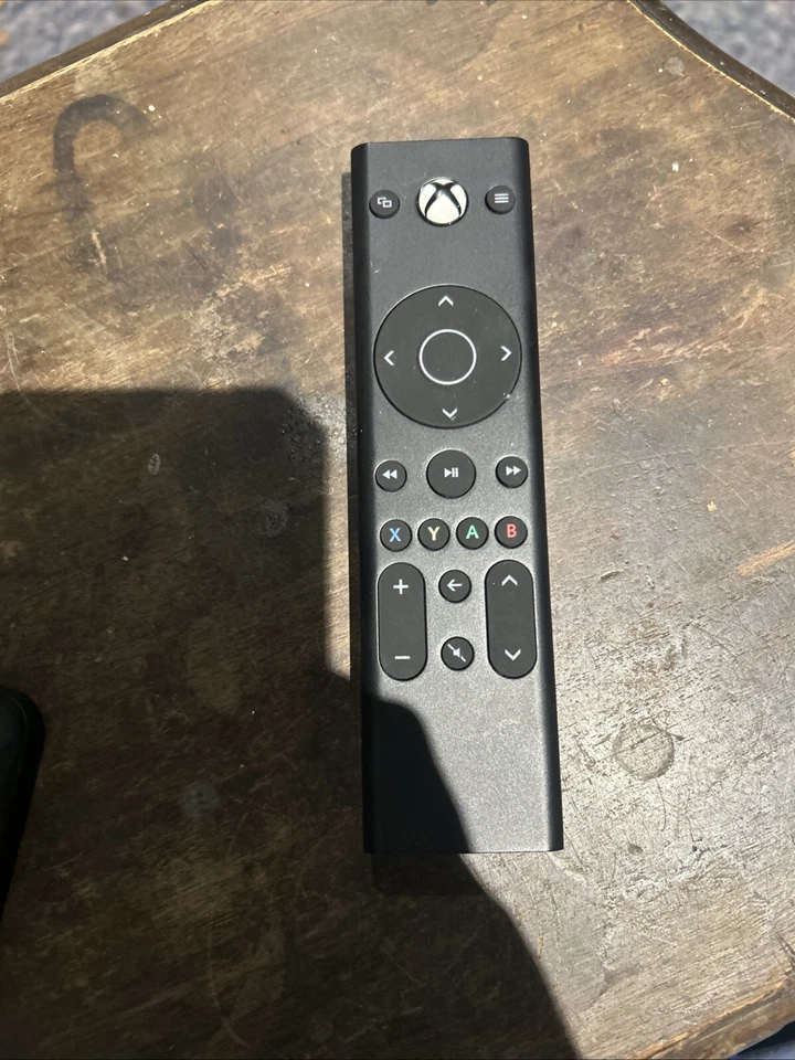 Mando a distancia multimedia para Xbox Series X / One PDP 049-004  Foto 1 de 1