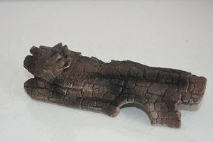 Vivarium Pequeño Detallado Madera Oscura Corteza Y Refugio 18 x 9 x 6 cms - Imagen 1 de 6