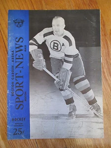 Boston Garden 11-9-1952 BOSTON BRUINS Program vs CHICAGO BLACK HAWKS Bill Gadsby - Picture 1 of 12