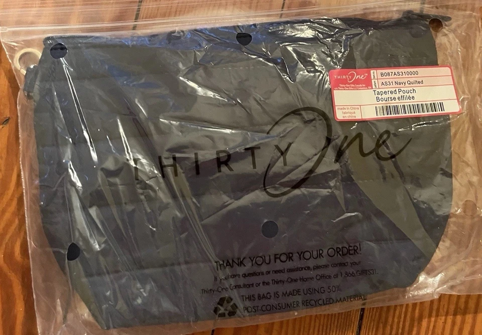 Bolsa cónica acolchada Thirty One azul marino Foto 1 de 1