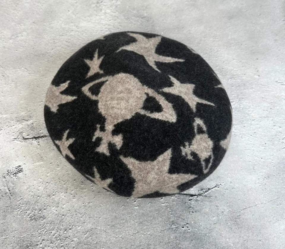 Vivienne Westwood Orbs and Stars Basque Beret hat cap Gray Black Women's S〜M - Image 1 of 4
