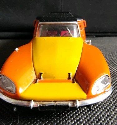  Citroen DS 1000 pattes PLR Michelin Édition Norev - Photo 1/4