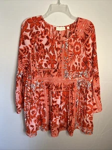 Sunny Leigh Women's L 3/4 Bell Sleeve Pleated Stretch Tunic Top NWOT - Picture 1 of 12
