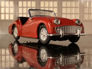 Triumph TR3 (red with black interior) 1:43 diecast by Vitesse - Picture 1 of 21