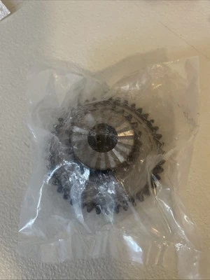 Crankshaft Timing Sproket For VW Golf Audi A3 Quattro A4 Quattro 2.0T - Image 1 of 4