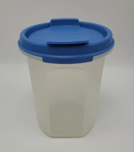 Coctelera de queso mate modular Tupperware 1608 de colección con tapa de batido azul 1912 - Imagen 1 de 3