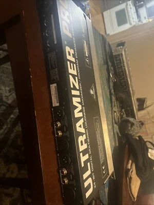 Behringer Ultramizer Pro - Image 1 of 2