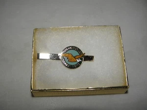 PRATT & WHITNEY TIE BAR CLIP BOEING TIE CLASP RETIRED PILOT GIFT COLLECTOR NEW! - Picture 1 of 6