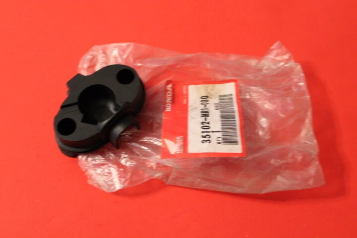 Nuevo de Lote Antiguo Honda OEM Base 2002-2008 VTX1800 1997-2000 GL1500 35102-MR1-000 Foto 1 de 3