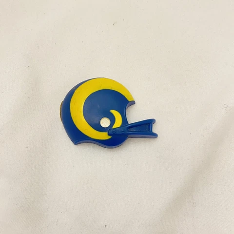 Vintage Russ Plastic NFL Helmet Magnet Los Angeles Rams Blue And Yellow 7254 Cover