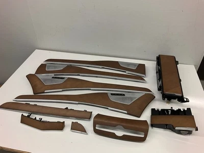 Juego de molduras lineales de madera de nogal 16-20 Volvo XC90 10 piezas Bowers and Wilkins 31366813 Foto 1 de 4