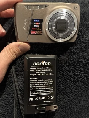 Kodak EasyShare M550 12MP Digital Camera Tanw Battery & Charger Good clean cond - Image 1 of 4